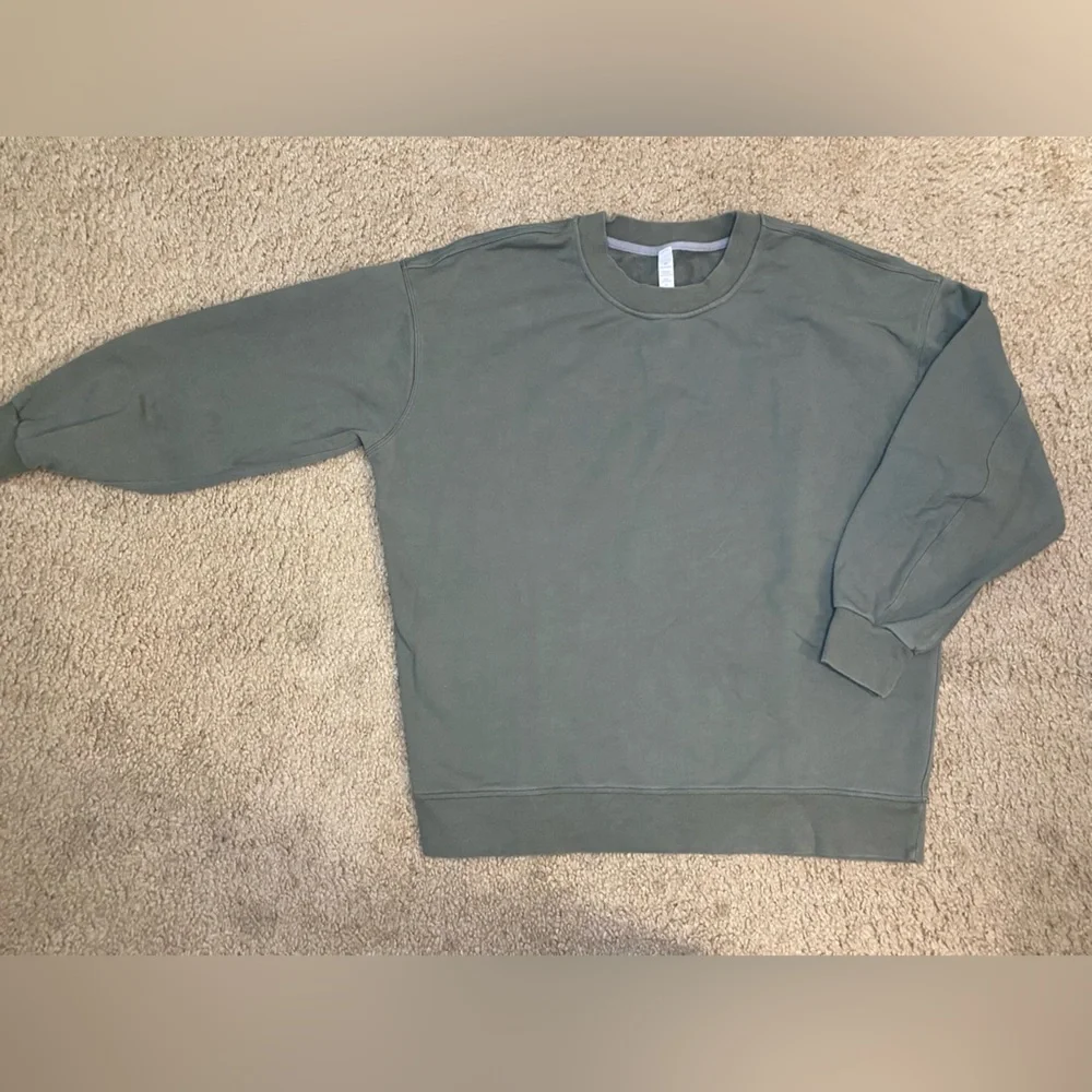 Lululemon Perfectly Oversized Cropped Crew *Softstreme™ Green Twill
